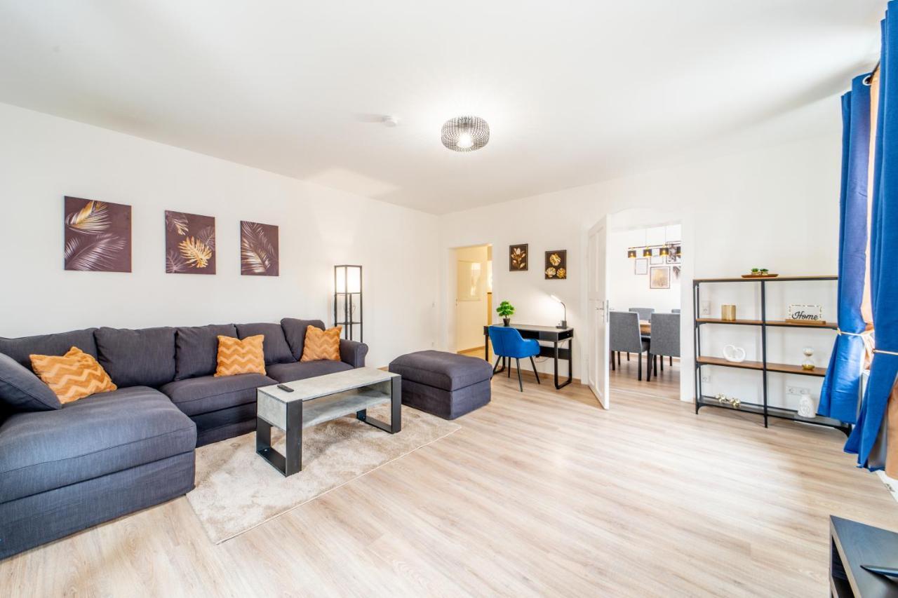Grosse 3-Zimmer Wohnung - Zentral-Coburg - Kostenloser Parkplatz エクステリア 写真