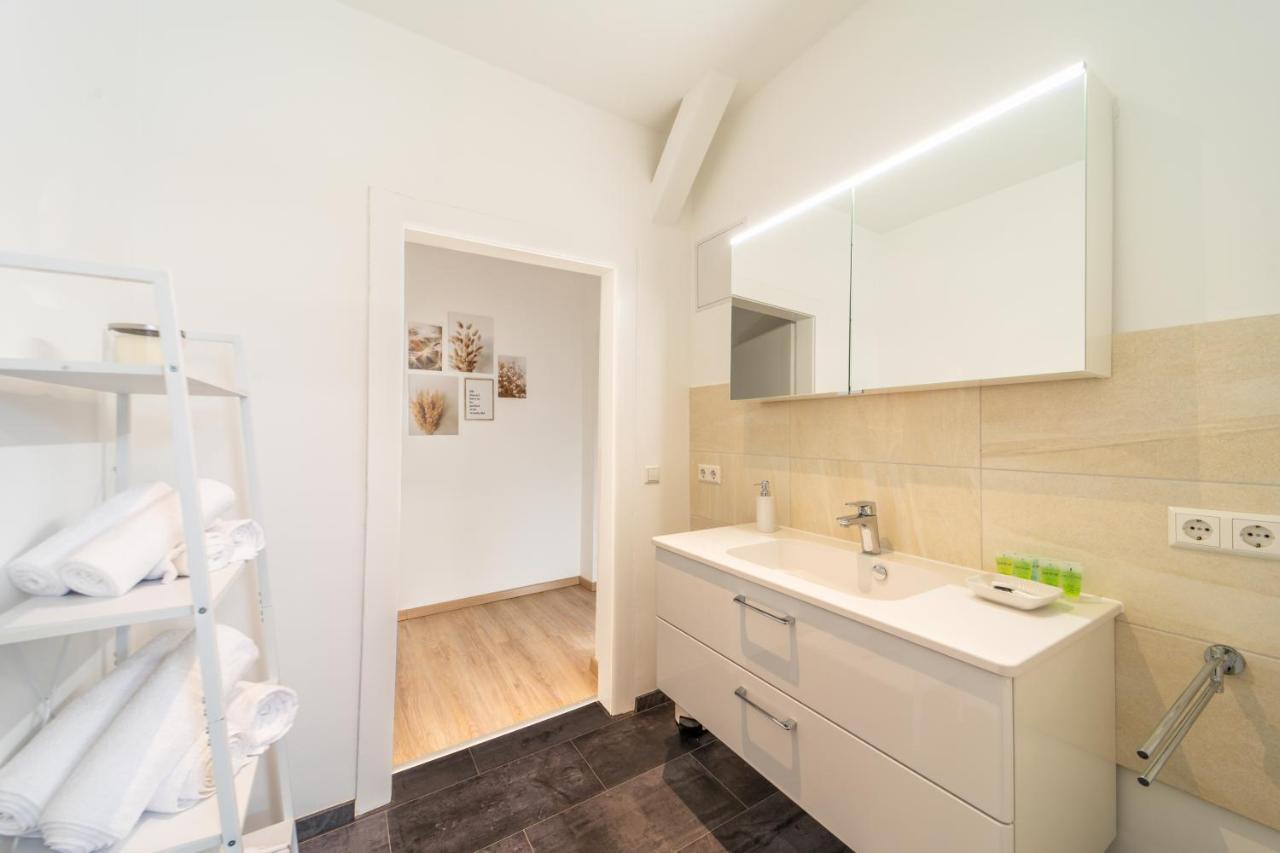 Grosse 3-Zimmer Wohnung - Zentral-Coburg - Kostenloser Parkplatz エクステリア 写真