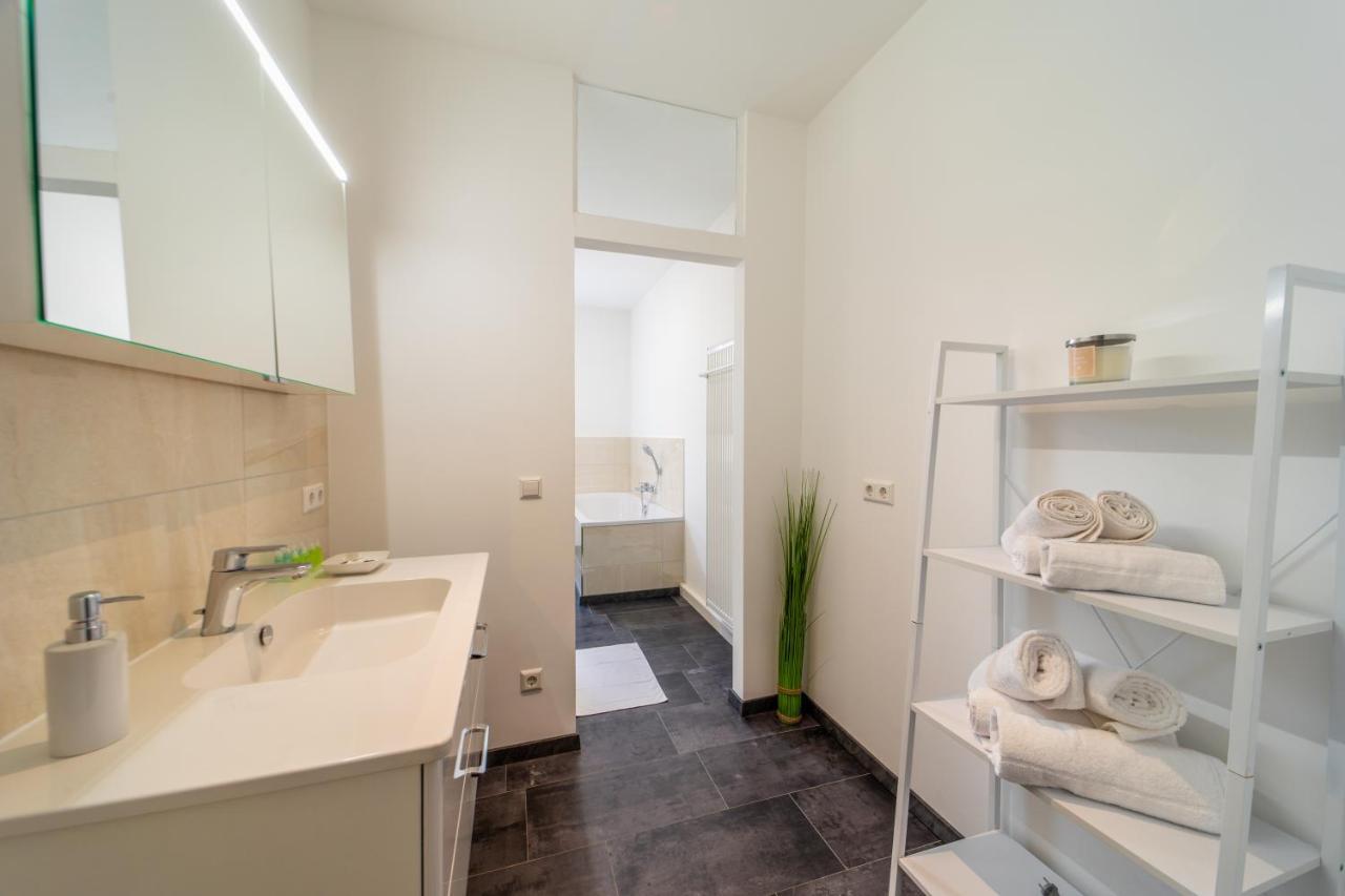 Grosse 3-Zimmer Wohnung - Zentral-Coburg - Kostenloser Parkplatz エクステリア 写真
