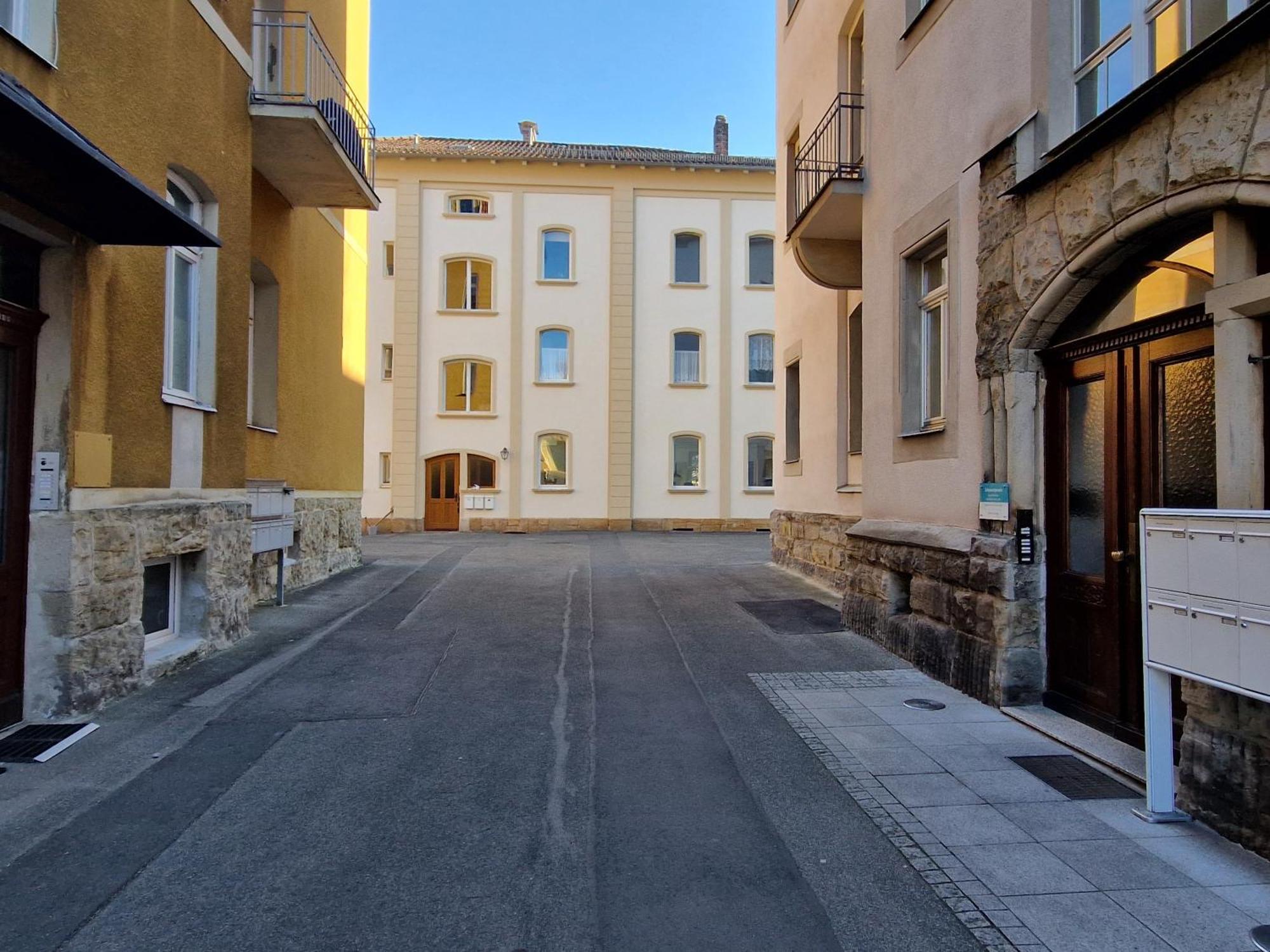 Grosse 3-Zimmer Wohnung - Zentral-Coburg - Kostenloser Parkplatz エクステリア 写真