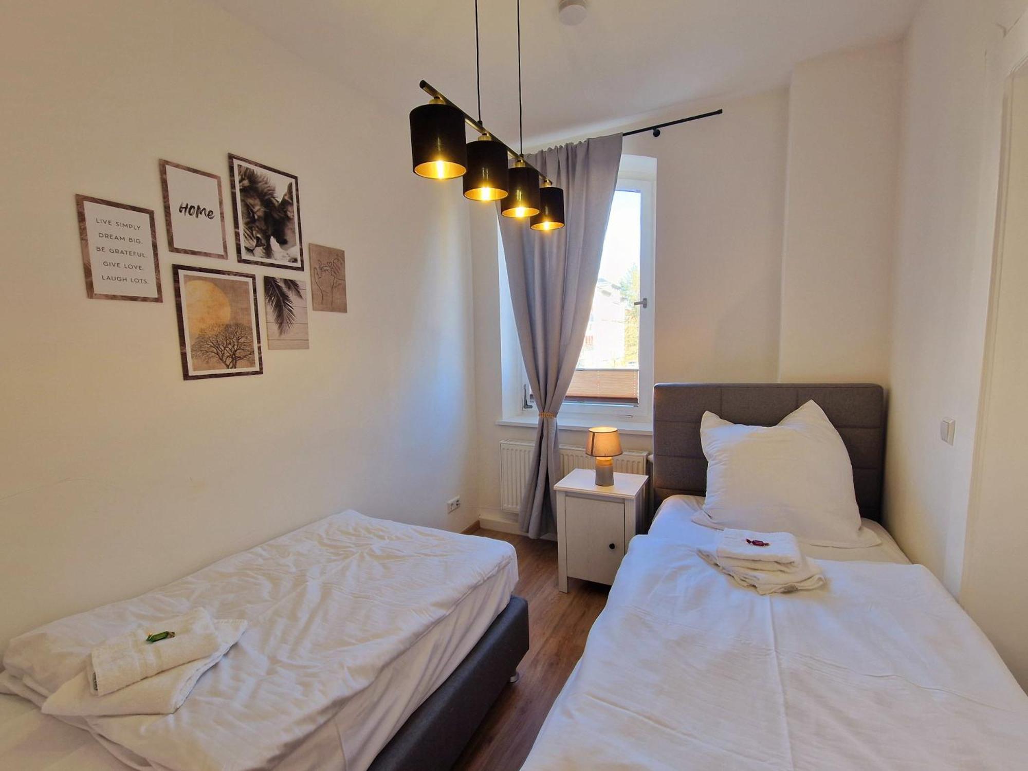 Grosse 3-Zimmer Wohnung - Zentral-Coburg - Kostenloser Parkplatz エクステリア 写真
